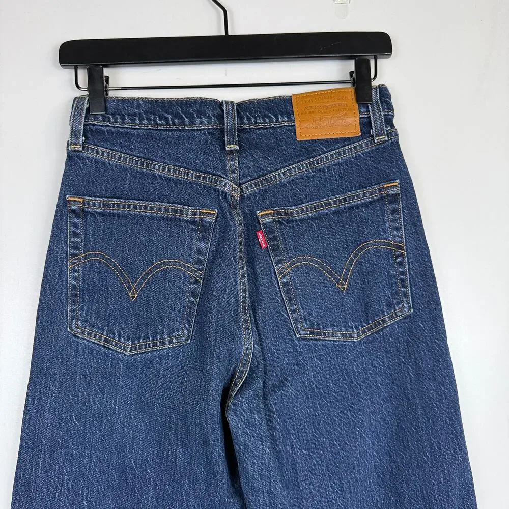 Levis excellent preowned